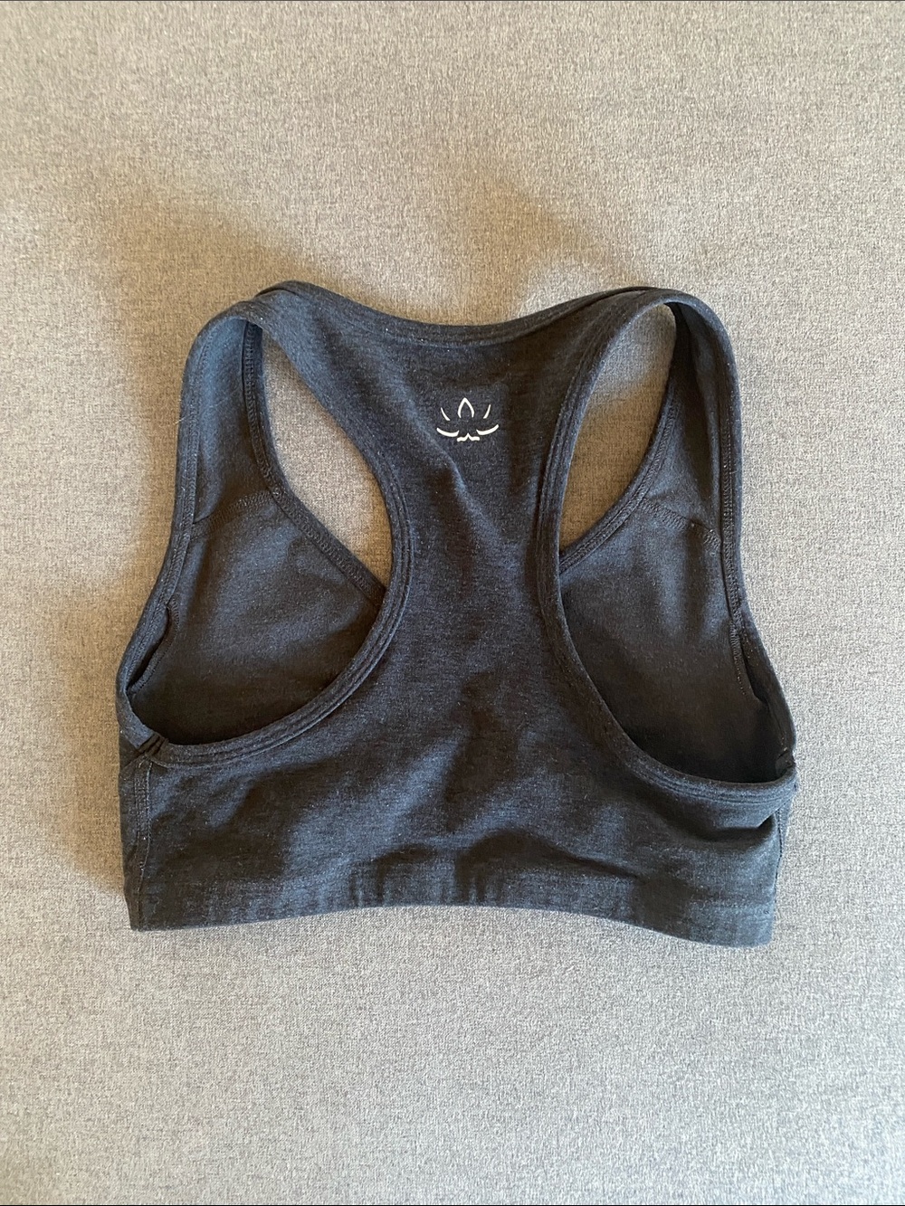 Beyond Yoga Charcoal V‑Neck Racerback Sports Bra - Picture 2 of 2